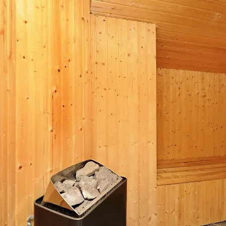 Three-bedroom Holiday In 8 Dom wakacyjny *