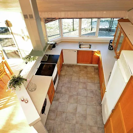 Dom wakacyjny Three-bedroom Holiday In 8 *