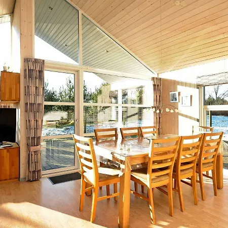 Three-bedroom Holiday In 8 Dom wakacyjny